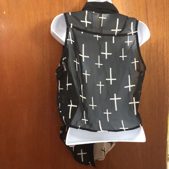 Cross Tank - Picture 4 of 4